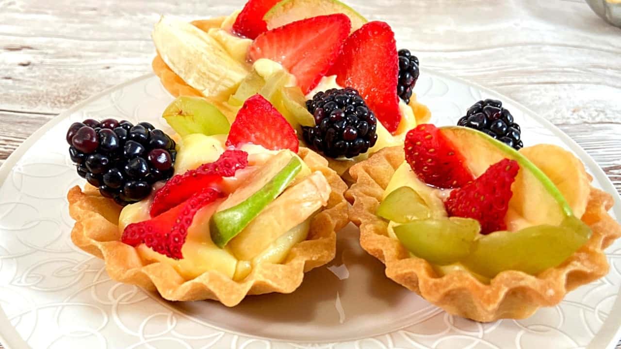 Mini Fruit Tart with Pastry Cream Recipe